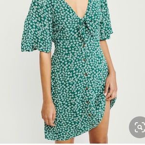 V-neck tie dress from Abercrombie and Fitch (XXS)